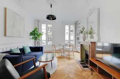 Coin salon dans l'établissement Elegant apartment - 2BR-4P - Pantheon