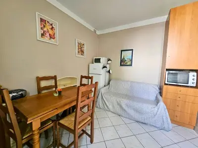 Cuisine ou kitchenette dans l'établissement Le Jardin Edgar Malakoff