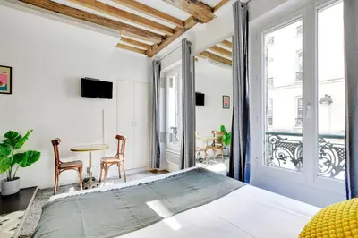Un ou plusieurs lits dans un hébergement de l'établissement Charming studio - 2P - Montmartre