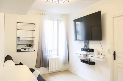 Cuisine ou kitchenette dans l'établissement Modern apartment at the gates of Paris