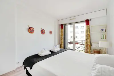 Un ou plusieurs lits dans un hébergement de l'établissement Modern apartment -1BR-2P- Boulogne-Billancourt