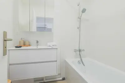 Salle de bains dans l'établissement Charming apartment - 1BR- 4P- Passy