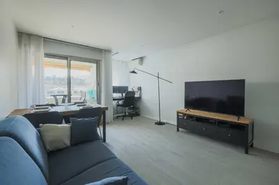 Télévision ou salle de divertissement dans l'établissement Charming apartment - 1BR- 4P- Passy