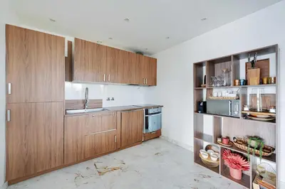 Cuisine ou kitchenette dans l'établissement New apartment - 3BR-6P - Neuilly-sur-Seine