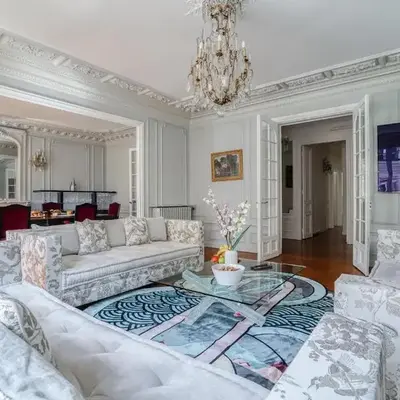 213 m2 Prestige Eiffel Signature