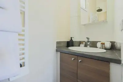 Plan de l'établissement Modern flat -1BR-4P- Paris 17e