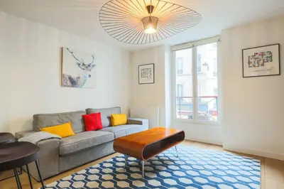 Coin salon dans l'établissement Charming apartment- 1BR-2P- Sacre-Coeur