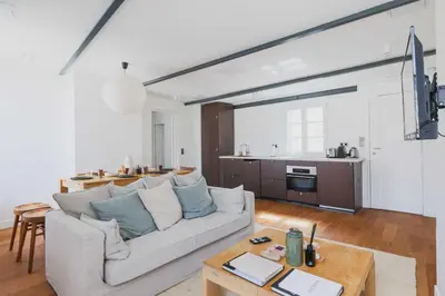 Cuisine ou kitchenette dans l'établissement Modern Apartment -2BR-4P- Marais