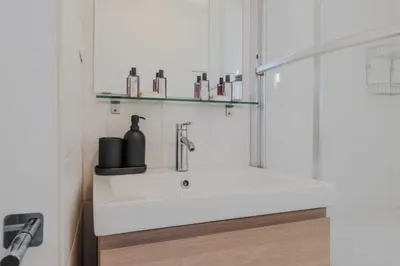 Salle de bains dans l'établissement Quiet apartment -1BR-4P - Neuilly-sur-Seine