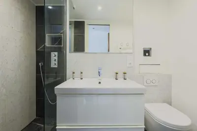 Salle de bains dans l'établissement Central flat - 2BDR-4P - Ile stlouis Paris