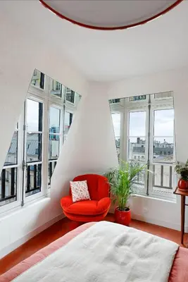 Un ou plusieurs lits dans un hébergement de l'établissement la suite rouge du marais