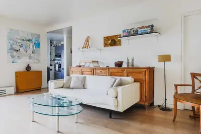 Coin salon dans l'établissement Modern apartment -1BR-3P- Trocadero