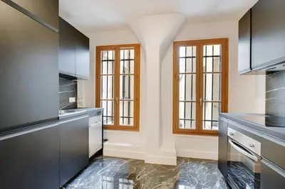 Cuisine ou kitchenette dans l'établissement Harmonious 2BDR - 4P apartment - Champs Elysees