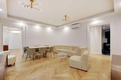 Coin salon dans l'établissement Harmonious 2BDR - 4P apartment - Champs Elysees