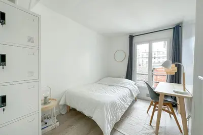 Un ou plusieurs lits dans un hébergement de l'établissement Charming 14m studio in Paris 17th arrondissement