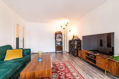 Télévision ou salle de divertissement dans l'établissement Cosy aux portes de Paris