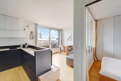 Cuisine ou kitchenette dans l'établissement Charming apartment - 1BR- 2P- Nation