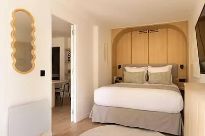 Un ou plusieurs lits dans un hébergement de l'établissement Elegant apartment - AC-3BR-8P - Place de la Nation