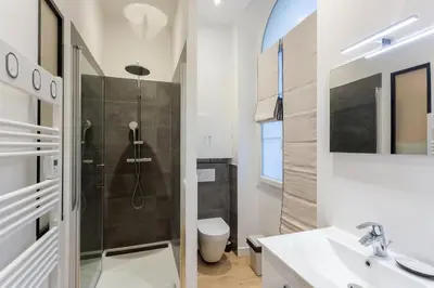 Salle de bains dans l'établissement Designer Appartement - 6p