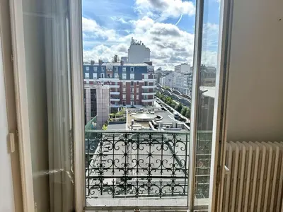 Balcon ou terrasse dans l'établissement 361 Suite Delon - Cosy Apartment Paris Center
