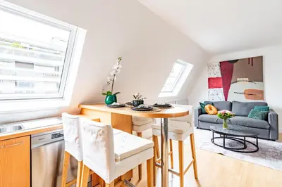 Coin salon dans l'établissement Trocadero Eiffel cozy apartment
