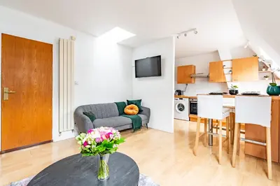 Cuisine ou kitchenette dans l'établissement Trocadero Eiffel cozy apartment