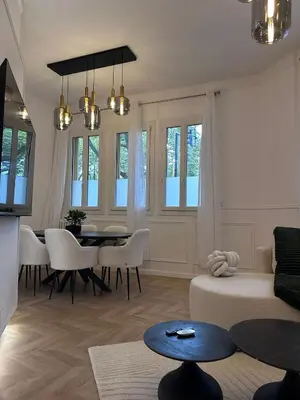 Coin salon dans l'établissement Charmant appartement Boulogne Billancourt