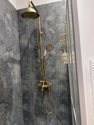 Salle de bains dans l'établissement Charmant appartement Boulogne Billancourt