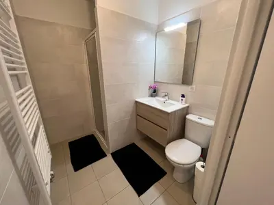 Salle de bains dans l'établissement Spacious apartment