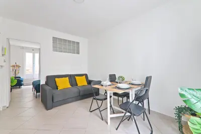 Plan de l'établissement Eiffel Tower Heart of Paris 1BR-4P with NetFlix