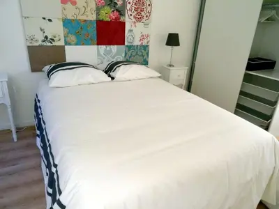 Un ou plusieurs lits dans un hébergement de l'établissement Cour Condorcet 6P Paris Gestion Immo Daumesnil