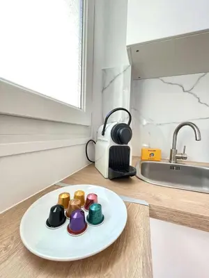 Cuisine ou kitchenette dans l'établissement New 147 Suite Tonton - Cosy Apartment Paris Center