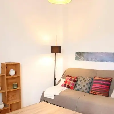 Pleasant bright apartment at the gates of Paris