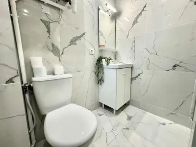 Salle de bains dans l'établissement New 441 Suite Matisse- Cosy Apartment Paris Center