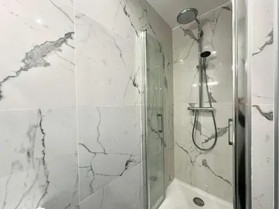 Salle de bains dans l'établissement New 441 Suite Matisse- Cosy Apartment Paris Center