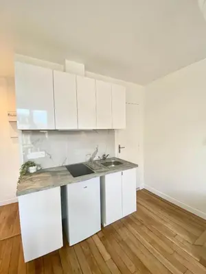Cuisine ou kitchenette dans l'établissement New 447 Suite Welles - Cosy Apartment Paris Center