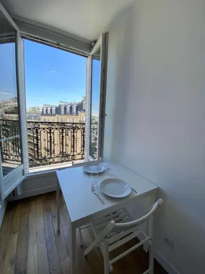 Balcon ou terrasse dans l'établissement New 457 Suite Chaplin- Cosy Apartment Paris Center