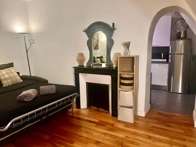 Cuisine ou kitchenette dans l'établissement Studio Haut Haut de Gamme - Bain de lumière - Vue sur Paris