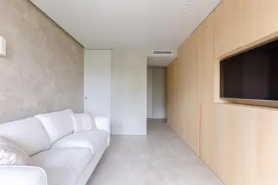Télévision ou salle de divertissement dans l'établissement Studio de Luxe Arc de Triomphe