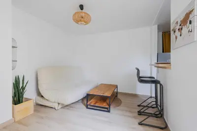 Plan de l'établissement Charming apartment - 1BR- 4P- Oberkampf