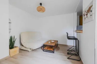 Plan de l'établissement Charming apartment - 1BR- 4P- Oberkampf