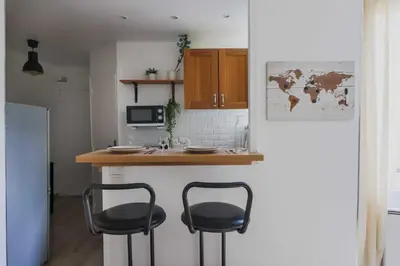 Cuisine ou kitchenette dans l'établissement Charming apartment - 1BR- 4P- Oberkampf