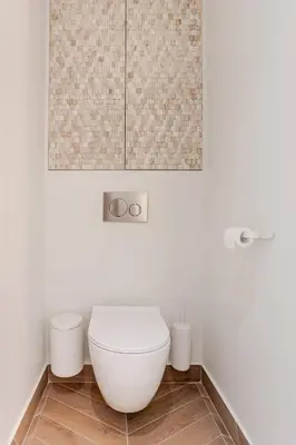 Salle de bains dans l'établissement Cosy - Ambiance galerie - Batignolles
