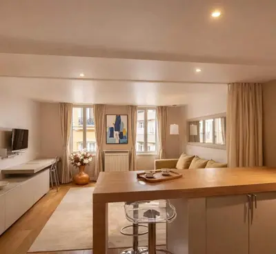 Télévision ou salle de divertissement dans l'établissement Notre Dame - Premium apartment for 4