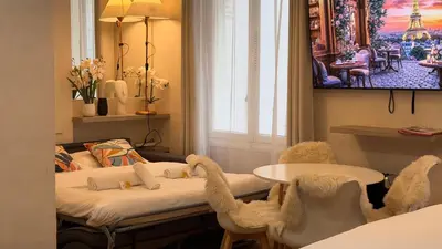 Un ou plusieurs lits dans un hébergement de l'établissement Eiffel-Tower, Suite Trocadéro - 4 people