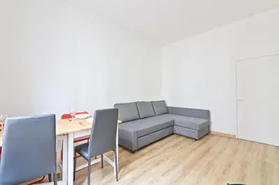 Plan de l'établissement Eiffel Tower 2 Heart of Paris 1BR-4P with NetFlix
