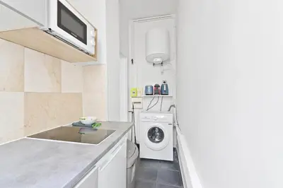 Plan de l'établissement Eiffel Tower 2 Heart of Paris 1BR-4P with NetFlix