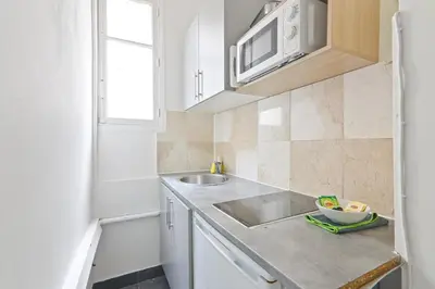 Plan de l'établissement Eiffel Tower 2 Heart of Paris 1BR-4P with NetFlix