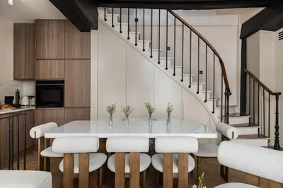 Cuisine ou kitchenette dans l'établissement Oniri - Serviced Apartment in Le Marais - Rue du Roi de Sicile