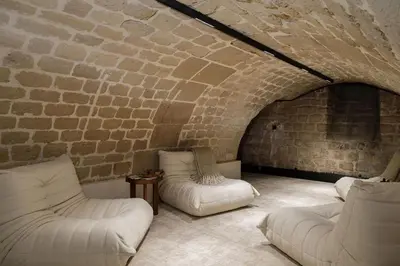 Un ou plusieurs lits dans un hébergement de l'établissement Oniri - Serviced Apartment in Le Marais - Rue du Roi de Sicile